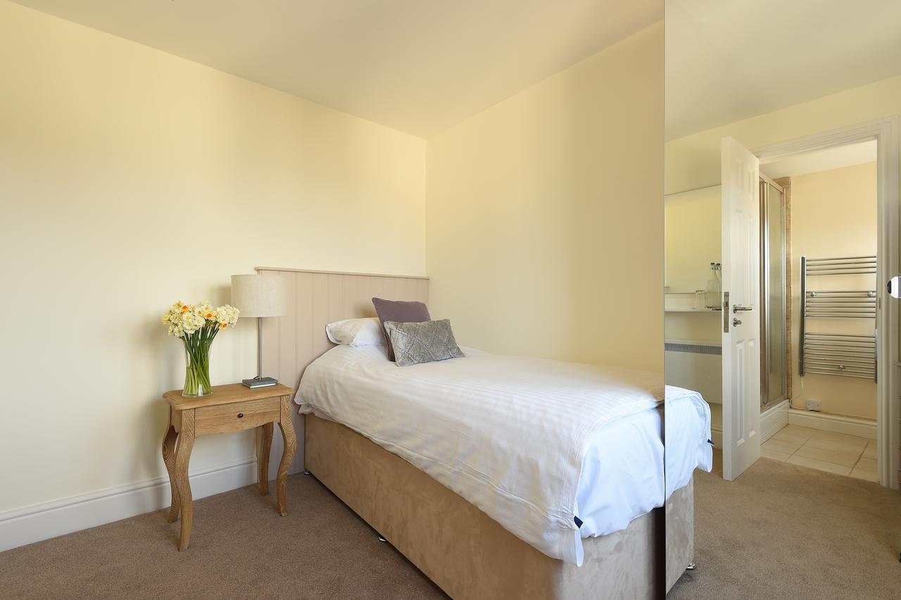 St Marys Hall Hotel Hugh Town Extérieur photo